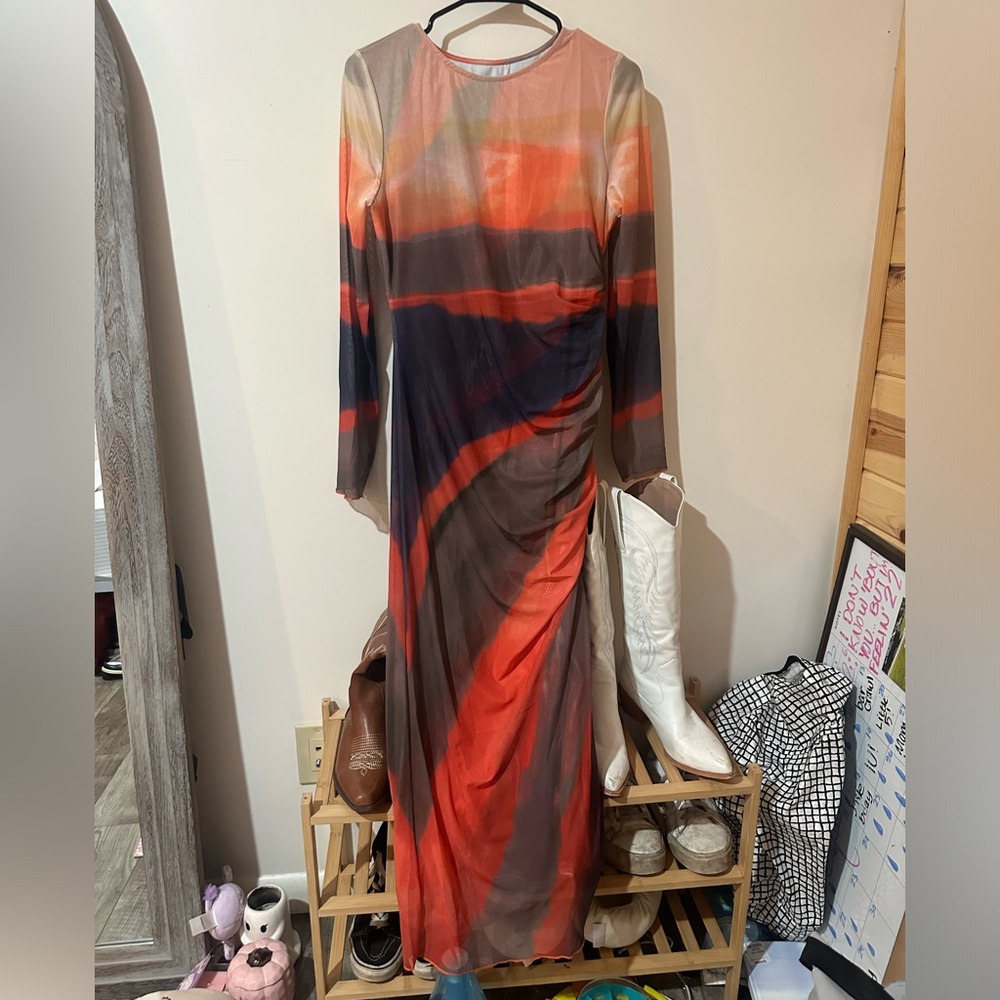 Longlseeve body con maxi dress with sinched waist! Never worn